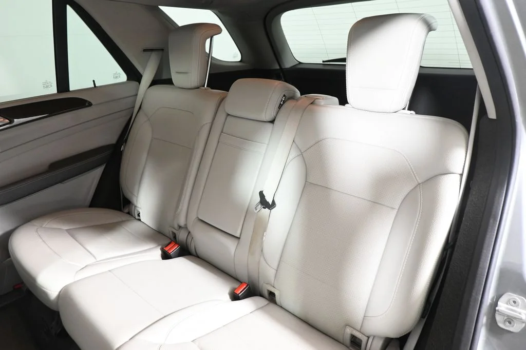 Used 2013 Gray Mercedes-Benz ML 350 image 4