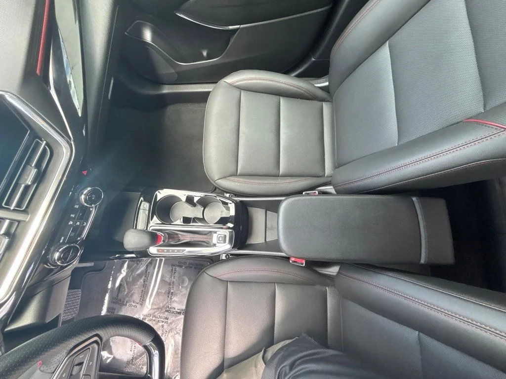 Used 2025 White Chevrolet 2RS image 17