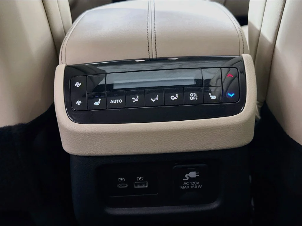 Certified Used 2024 Silver INFINITI Sensory image 34