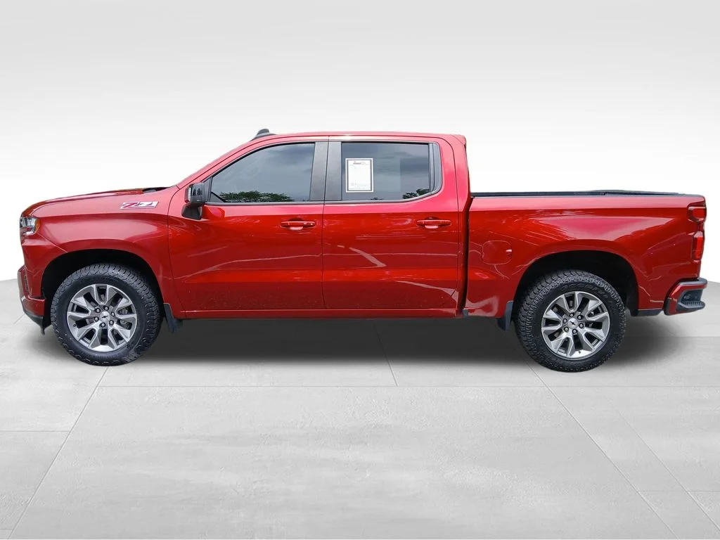 Used 2021 Red Chevrolet RST image 5