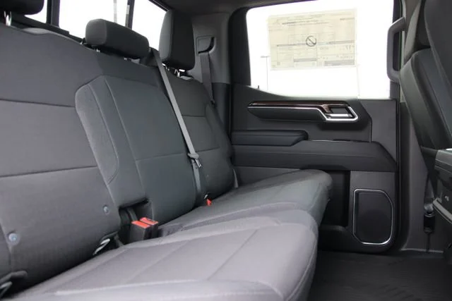 New 2026 Summit White Chevrolet LT Trail Boss image 31