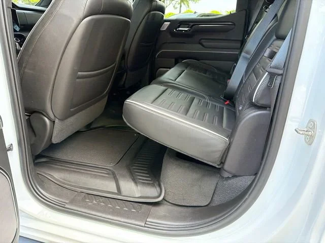 Used 2022 Summit White GMC AT4X image 20