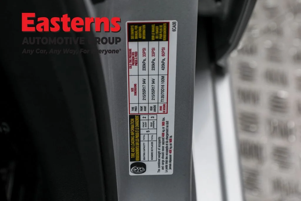 Used 2022 Silver Nissan 2.5 SV image 33