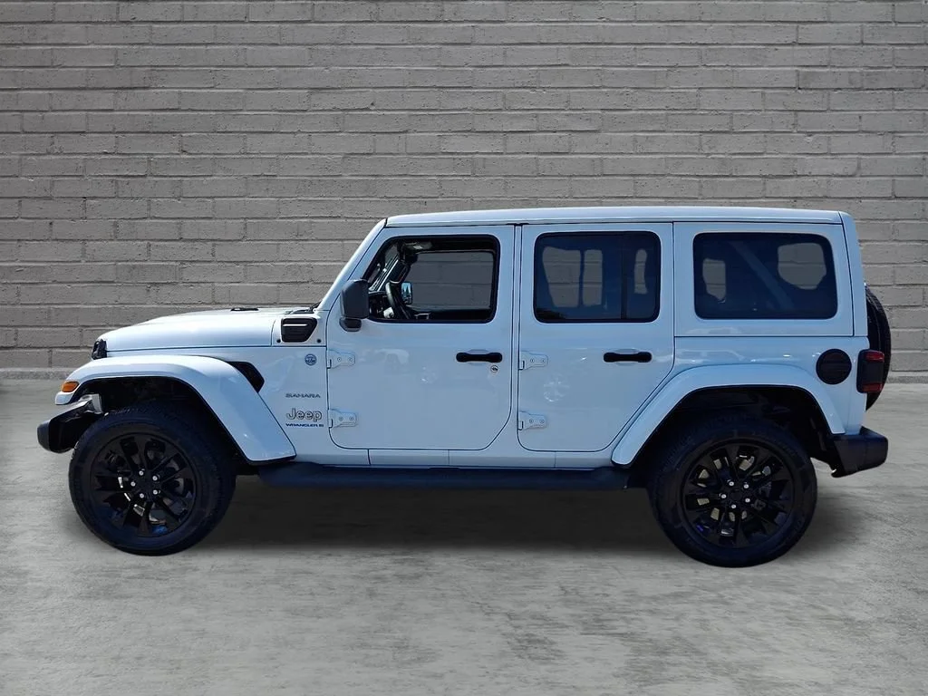 Used 2023 Bright White Clearcoat Jeep Sahara image 7