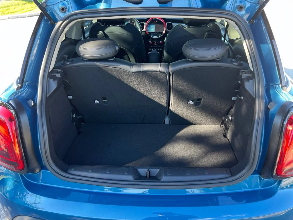 Used 2023 Blue MINI Base image 18