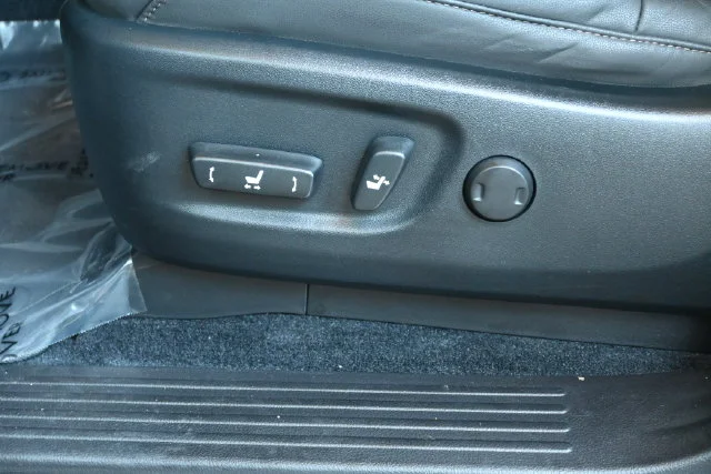 Certified Used 2021 BLACK Lexus 460 image 18