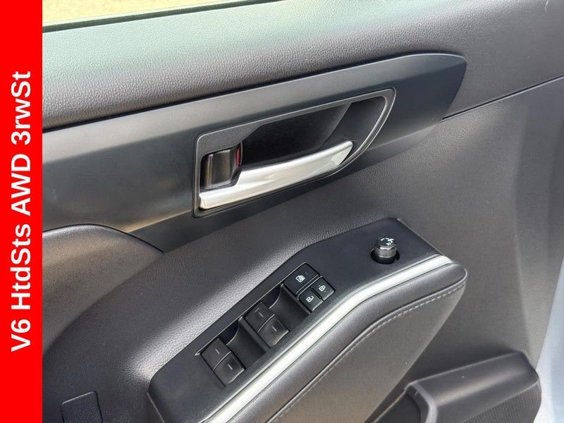 Used 2020 Moon Dust Toyota XLE image 19