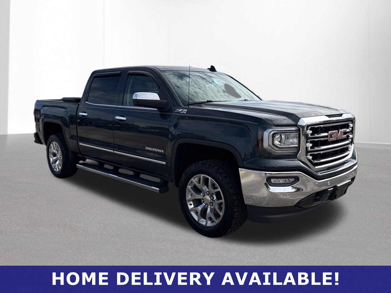 2018 GMC Sierra 4WD Crew Cab Short Box SLT's photo