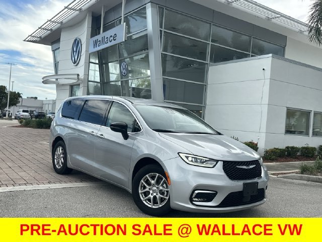 2024 Chrysler Pacifica