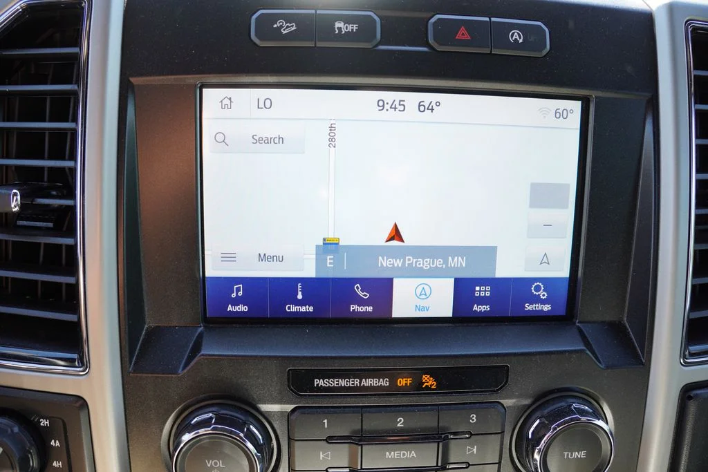 Used 2019 Black Metallic Ford Lariat image 6