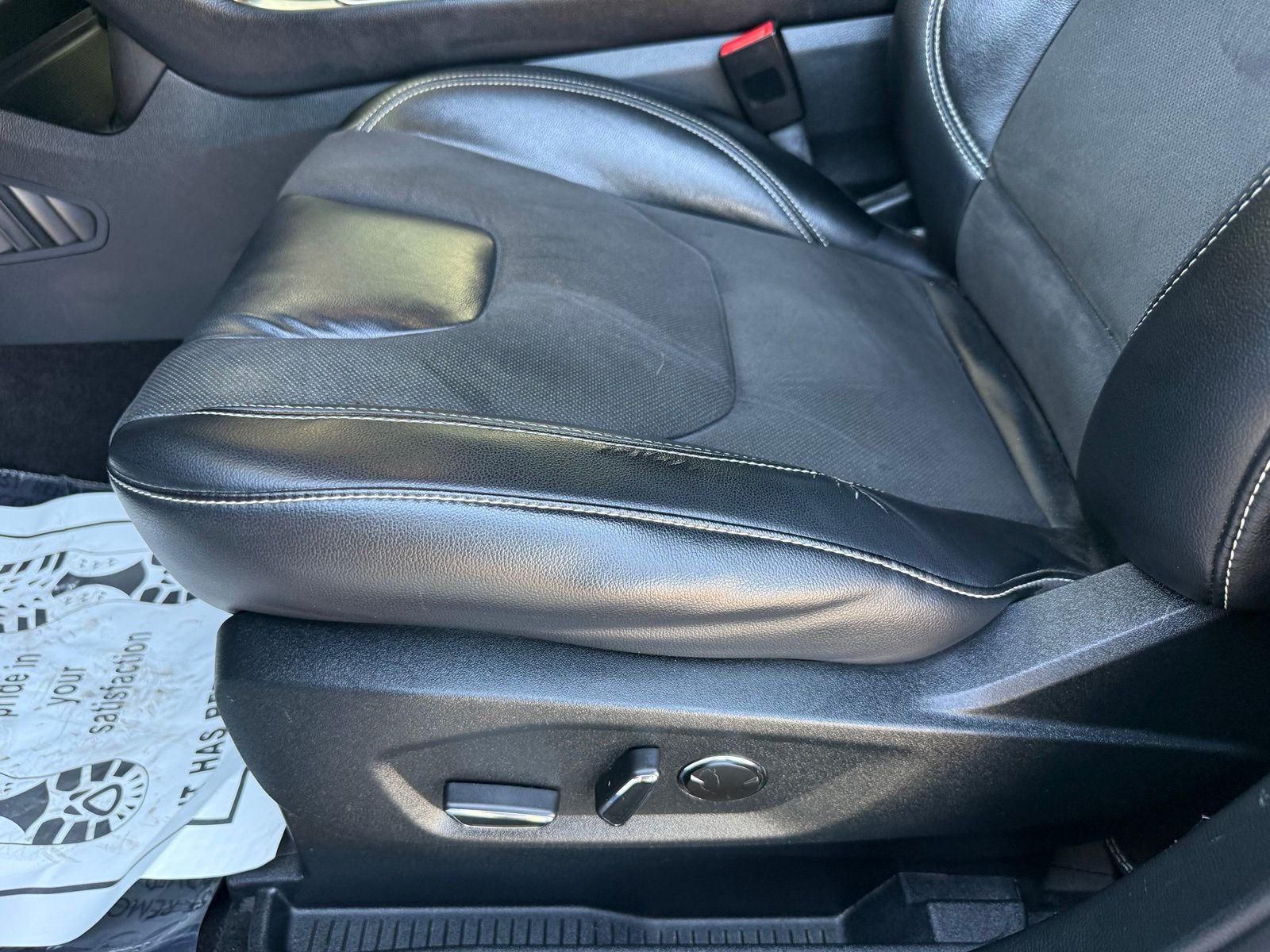 Used 2019  Ford ST image 37