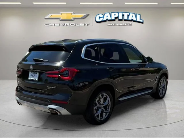Used 2024 Black BMW xDrive30i image 6