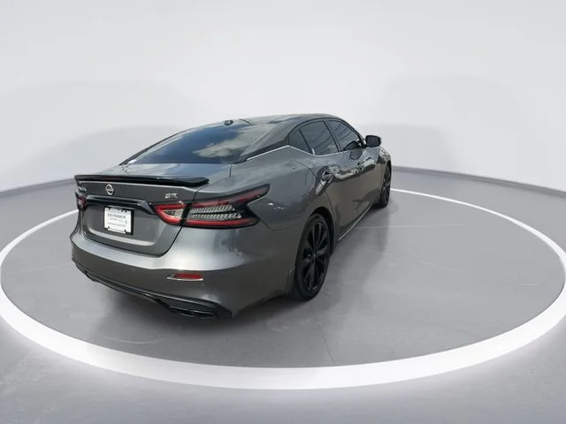 Used 2023 Gray Nissan SR image 8