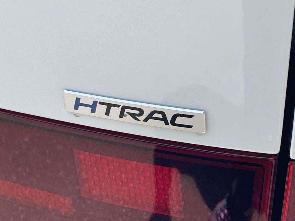 New 2027 White Hyundai SE AWD image 8