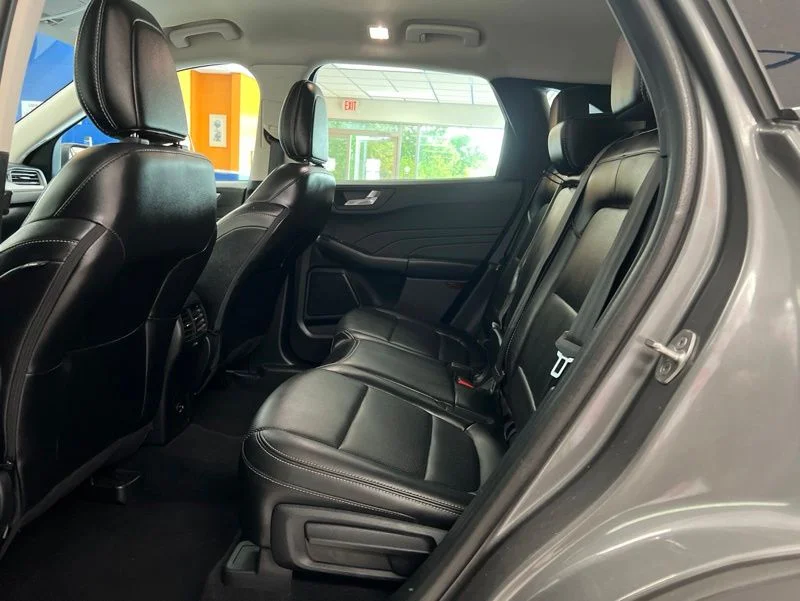 Used 2021 Gray Ford SEL image 16