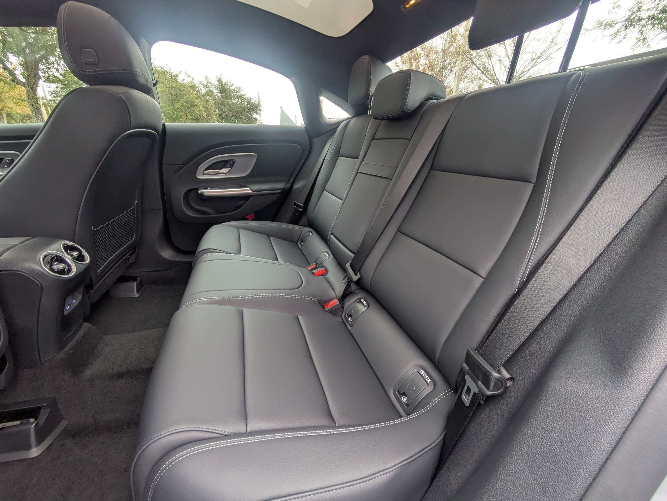 New 2027 Cirrus Silver Metallic Mercedes-Benz CLA 220 image 11