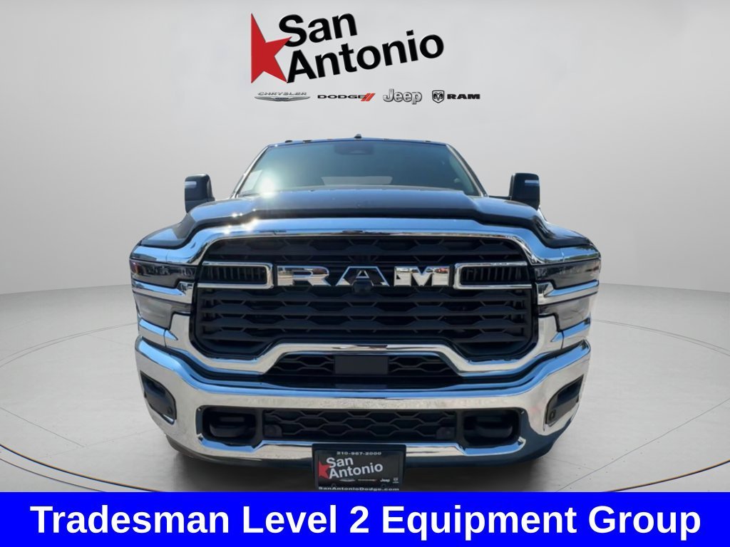 New 2026 Diamond Black Crystal Pearl-Coat Exterior Paint RAM Tradesman image 4