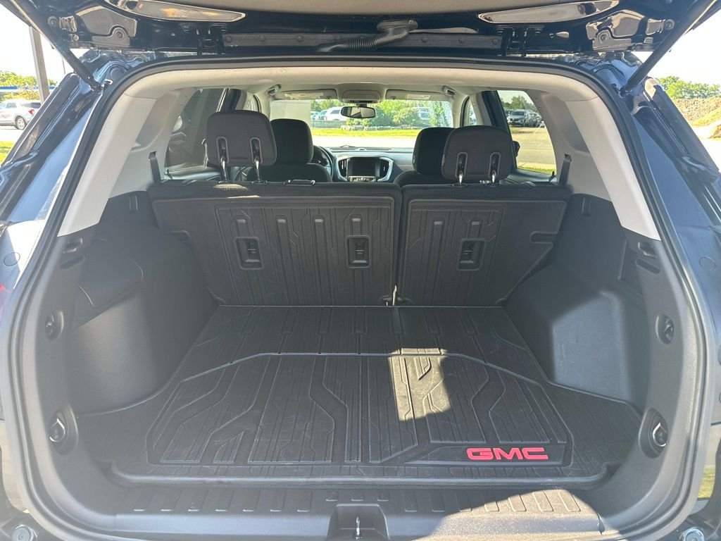 Used 2019 Black GMC SLE image 25