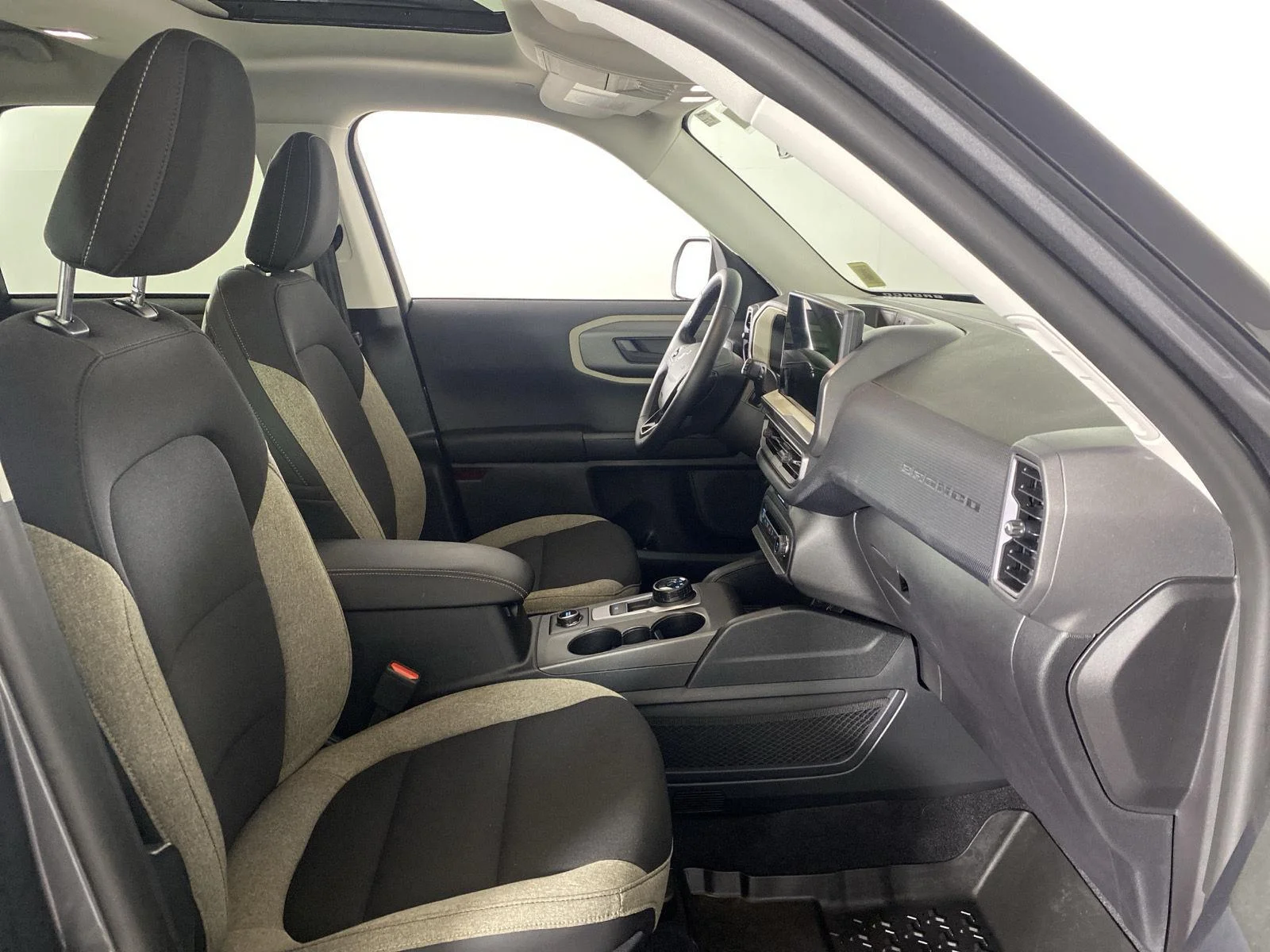 New 2026 Carbonized Gray Metallic Ford Big Bend® image 26