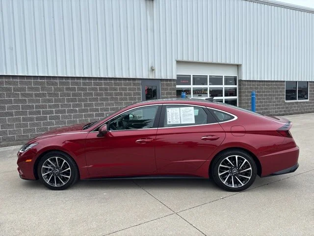 Used 2023 Ultimate Red Hyundai Limited image 10