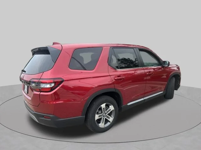 Used 2025 Red Honda EX-L image 5