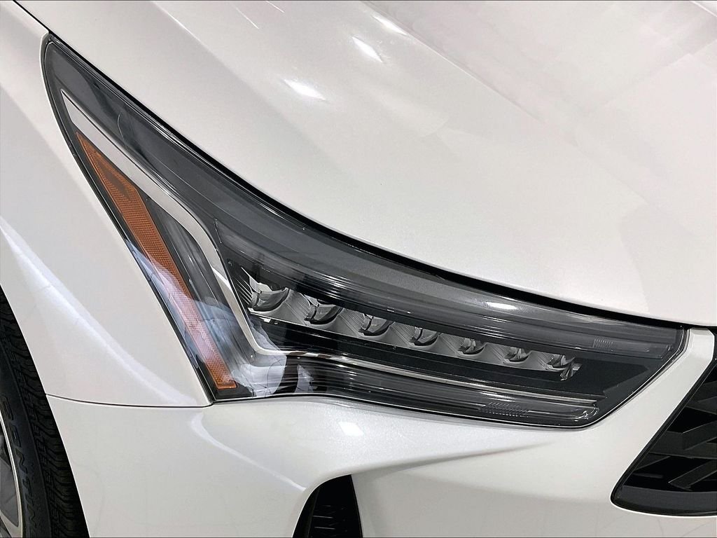 Used 2025 White Acura Technology Package image 33