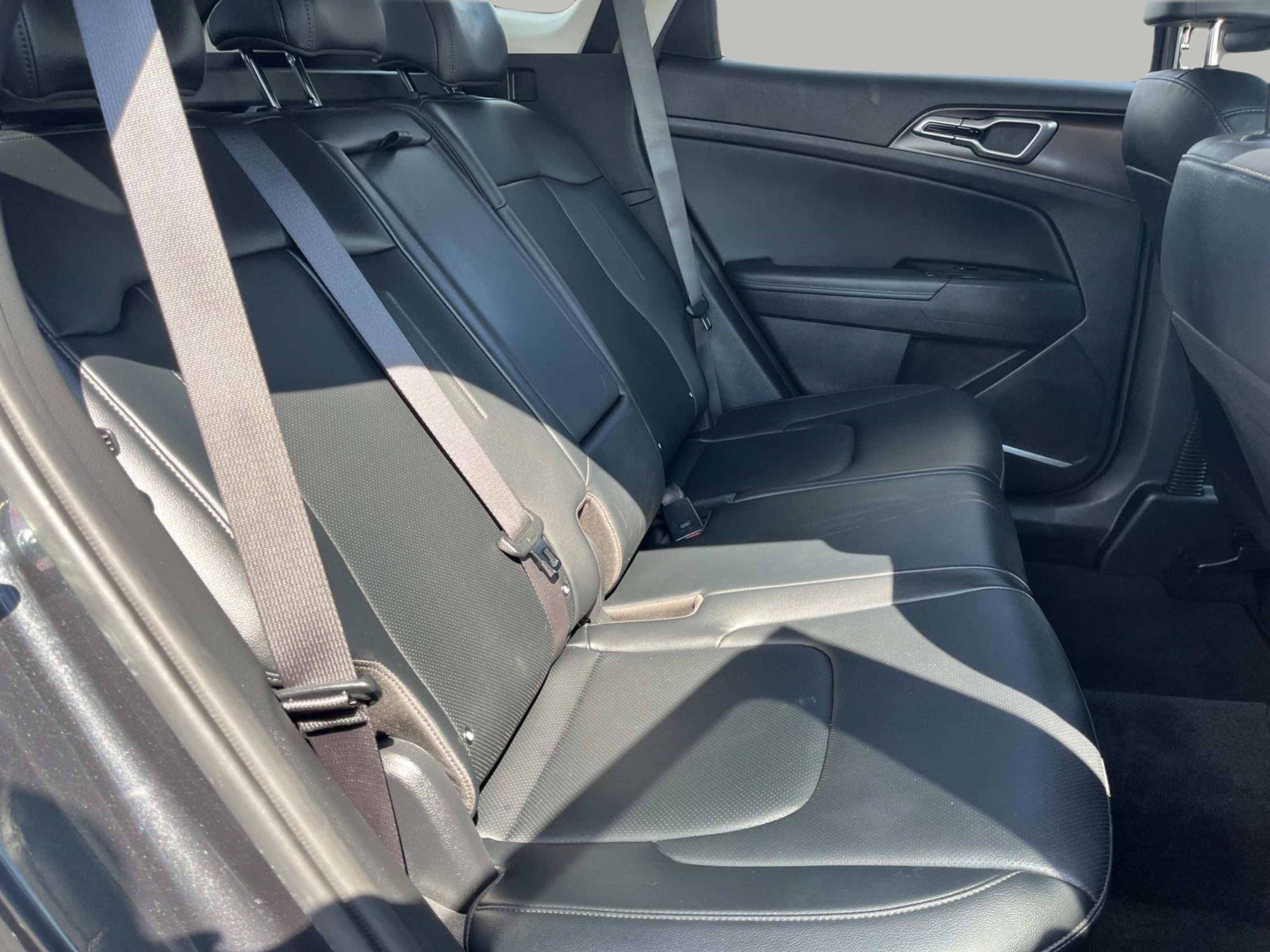 Used 2024 Gravity Gray Kia EX image 21