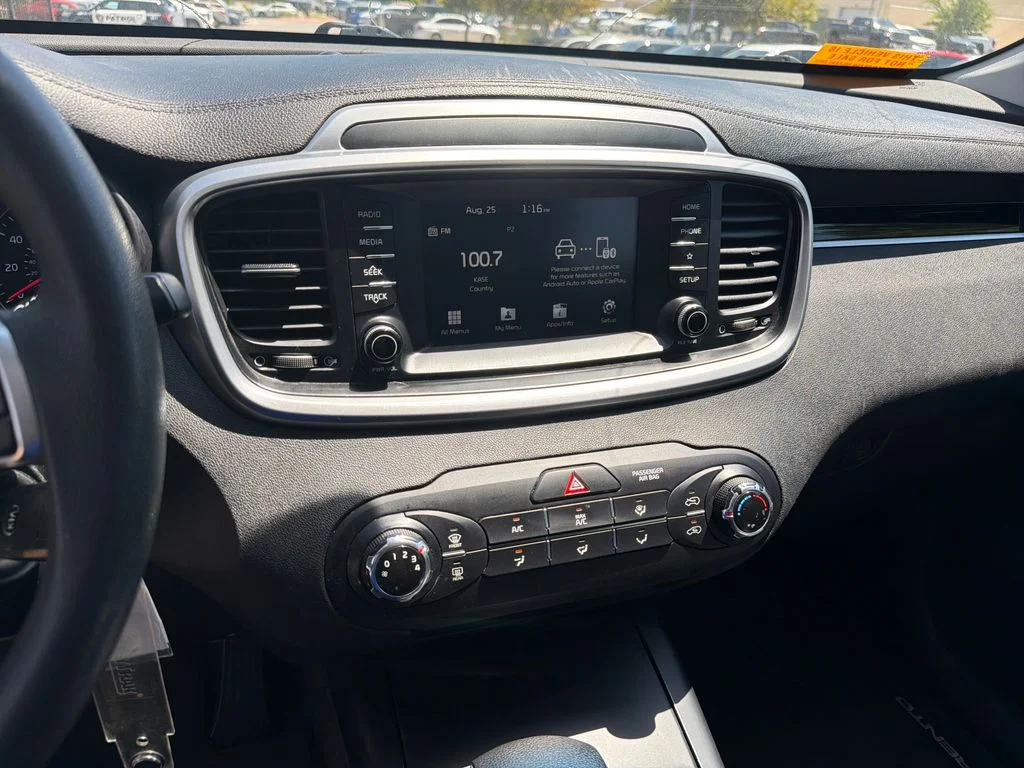 Used 2020 Gray Kia LX image 25