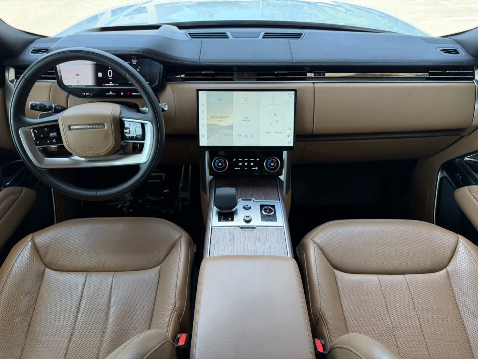 Used 2023 Fuji White Land Rover SE image 17