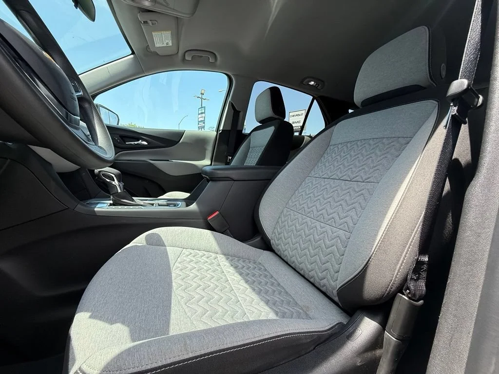 Used 2024 Summit White Chevrolet LS image 31