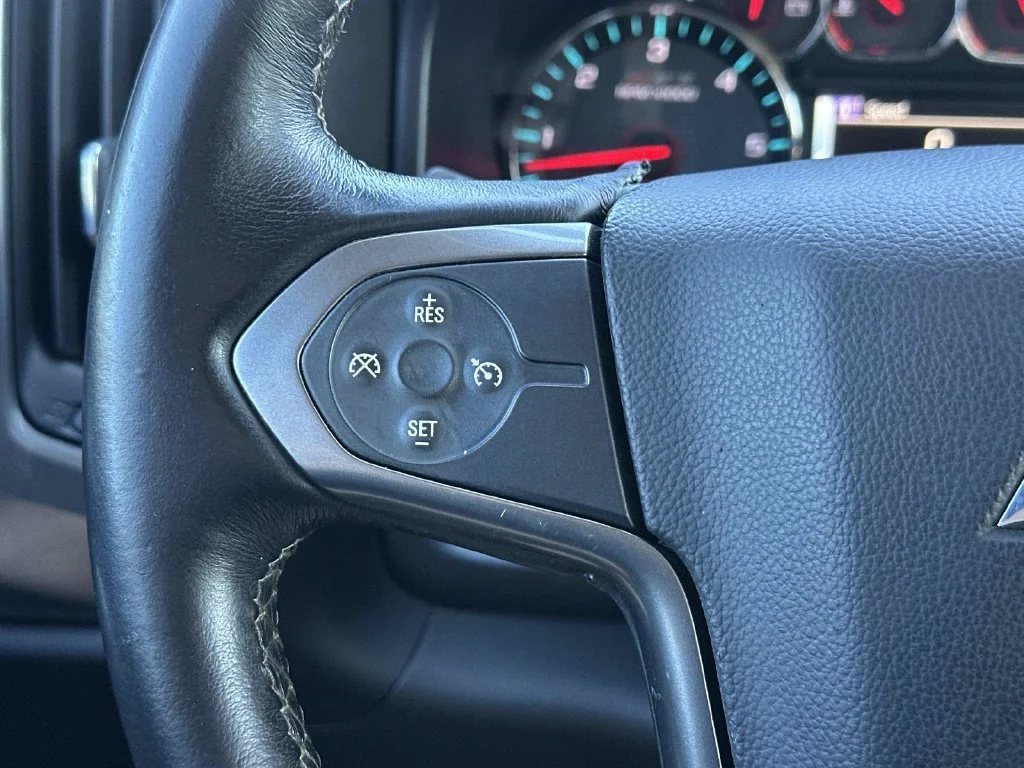 Used 2016 Red Chevrolet LT image 28