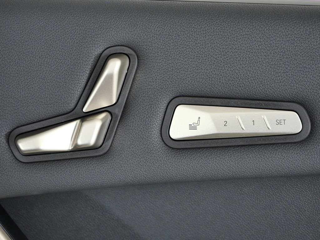 2026 BMW iX 60 - Photo 23