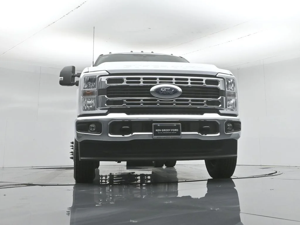 New 2026 White Ford XL image 39