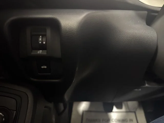 Used 2024 Pavement Toyota Base image 18