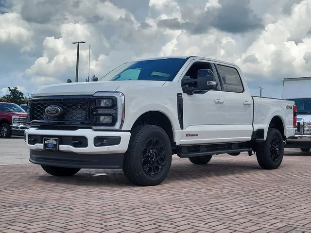 New 2026 White Metallic Ford Lariat image 33