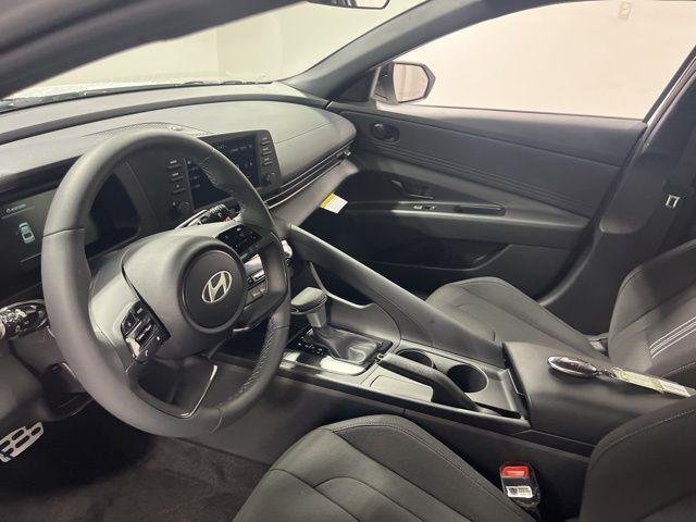 New 2026 White Hyundai SEL Sport image 10