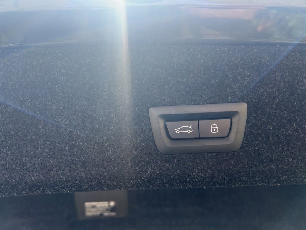 Used 2025 Dravit Grey Metallic BMW M340i image 7