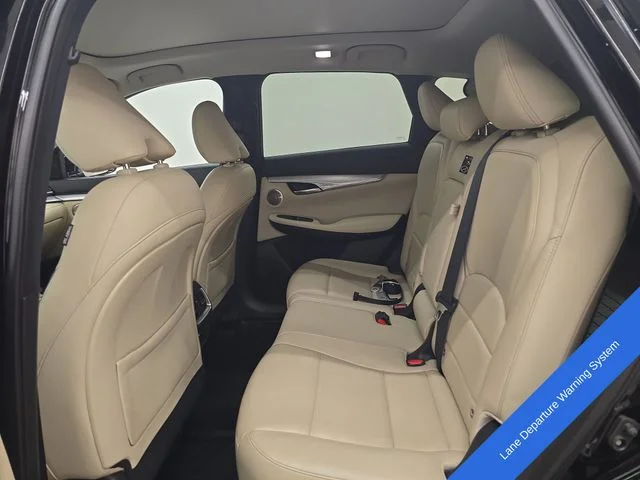 Used 2019 Black INFINITI ESSENTIAL image 18