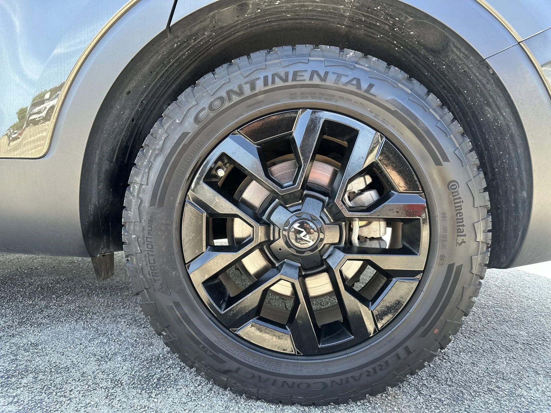 Certified Used 2024 Dark Moss Kia SX X-Pro image 18