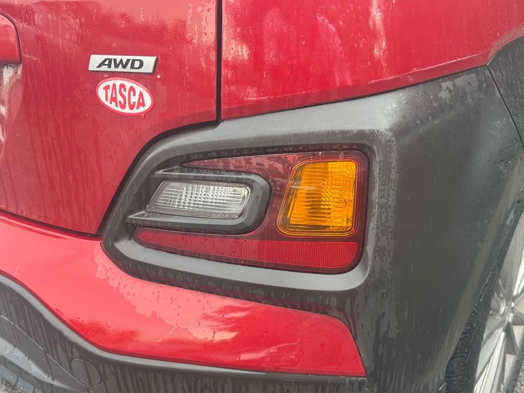 Used 2019 Red Hyundai SEL image 10