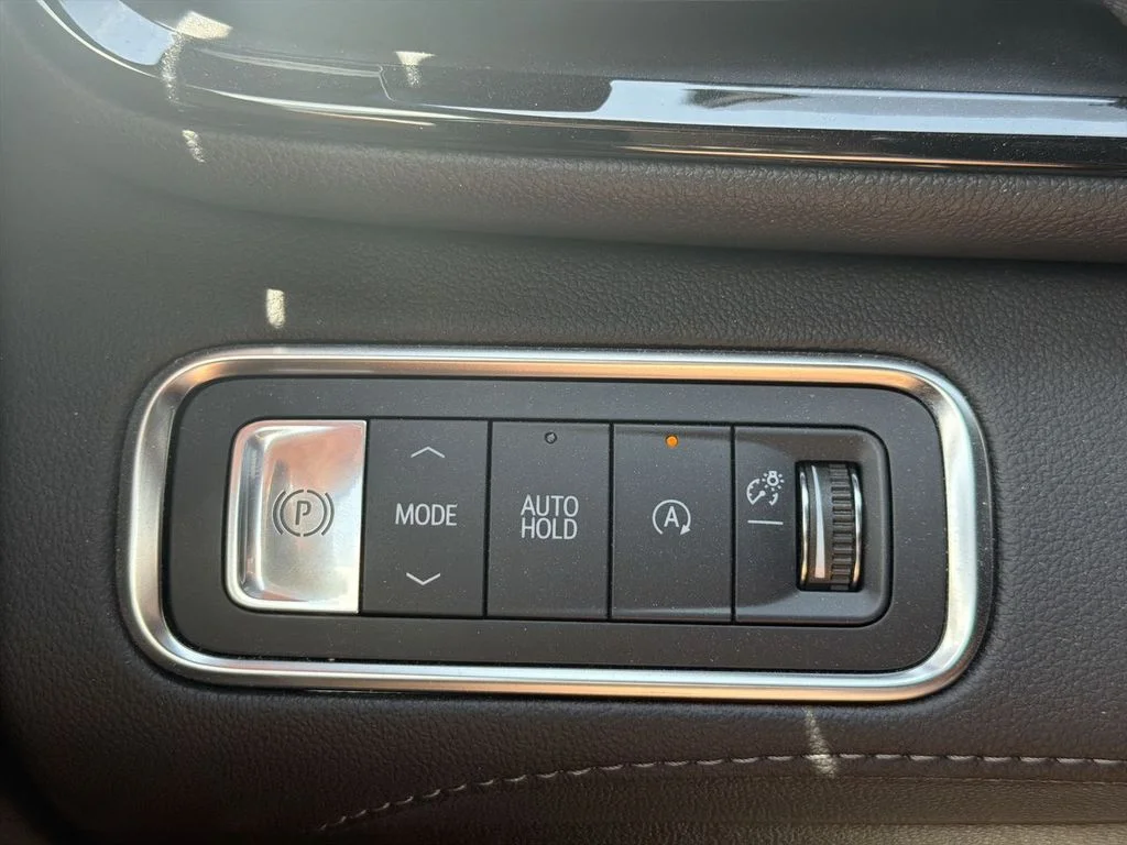 Used 2025 Black Buick Preferred image 18