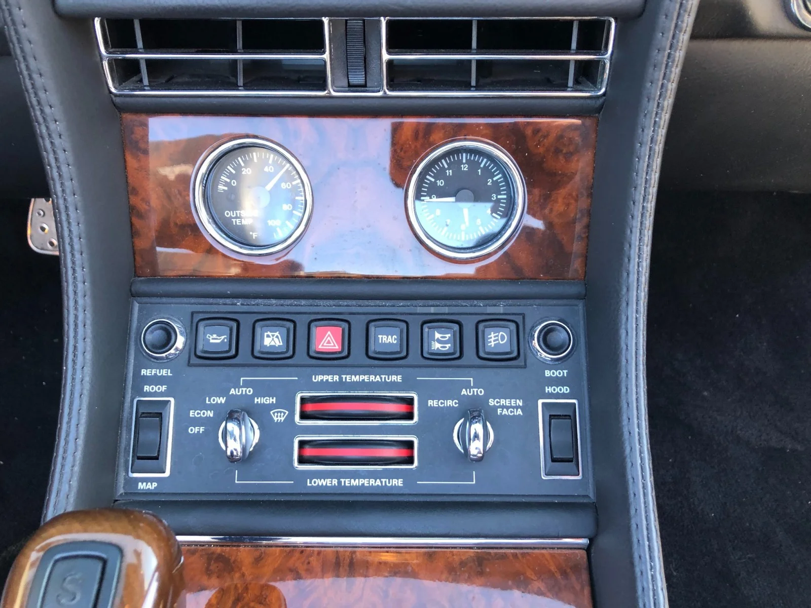 Used 2002 Silver Bentley  image 24