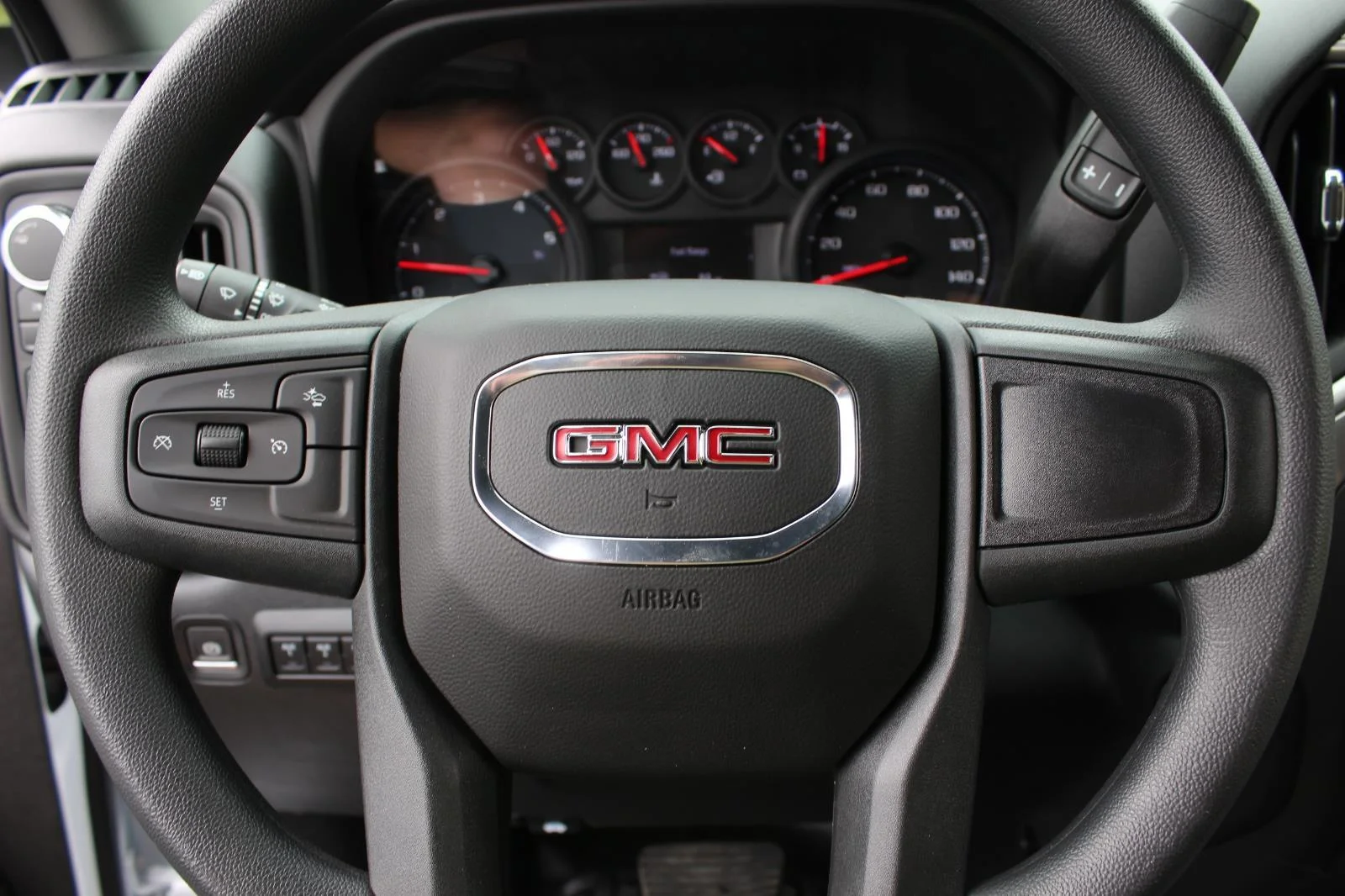 New 2026 Summit White GMC Pro image 21