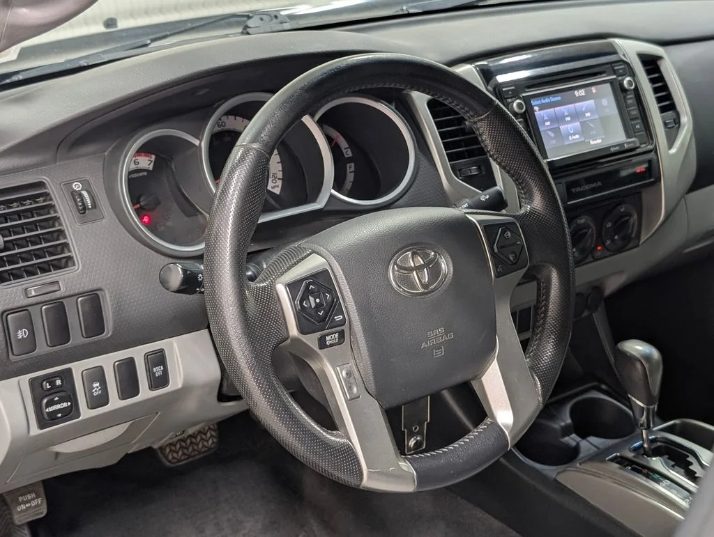 Used 2015 Black Toyota Base image 8