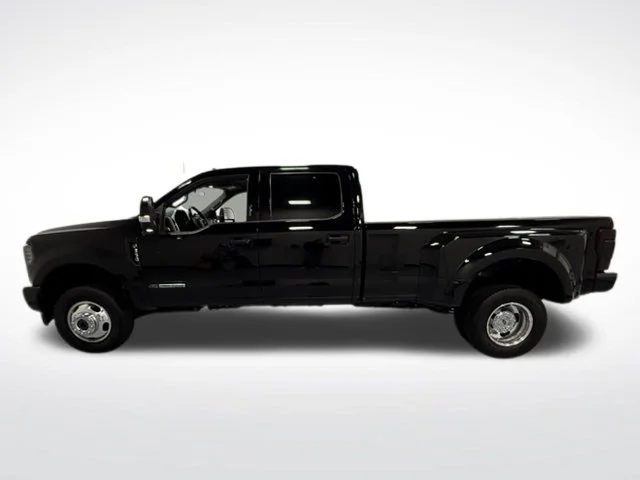 Used 2017 Black Ford Lariat image 6