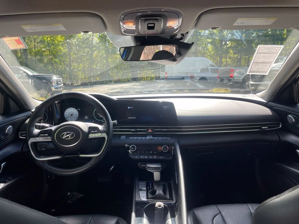 Used 2022 Blue Hyundai Limited image 9