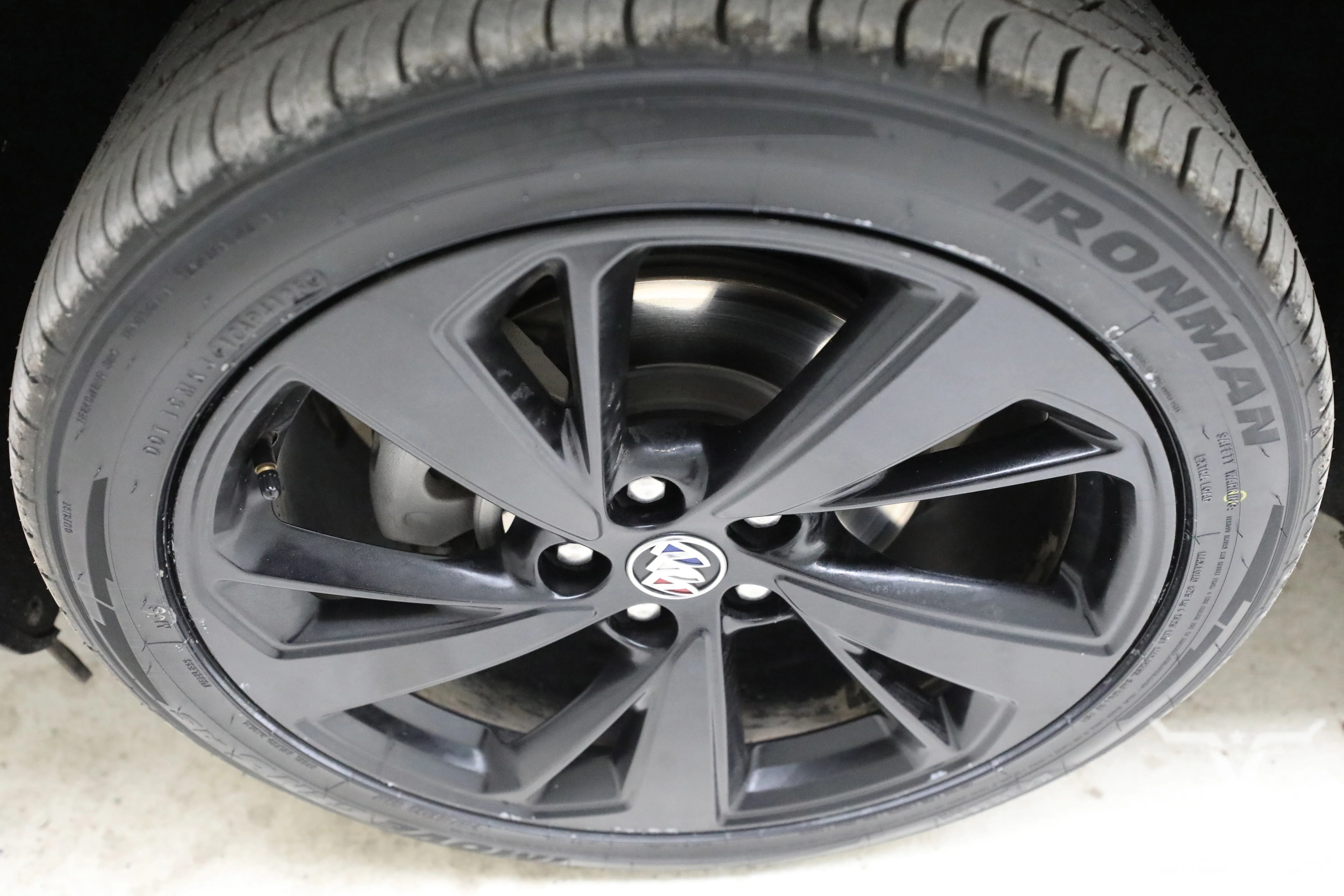 Pre-Owned 2022 Buick Envision Essence