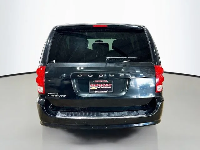 Used 2013 Brilliant Black Crystal Pearlcoat Dodge SXT image 8