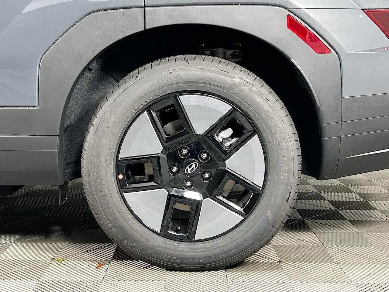 New 2026 Ecotronic Gray Hyundai SE image 20
