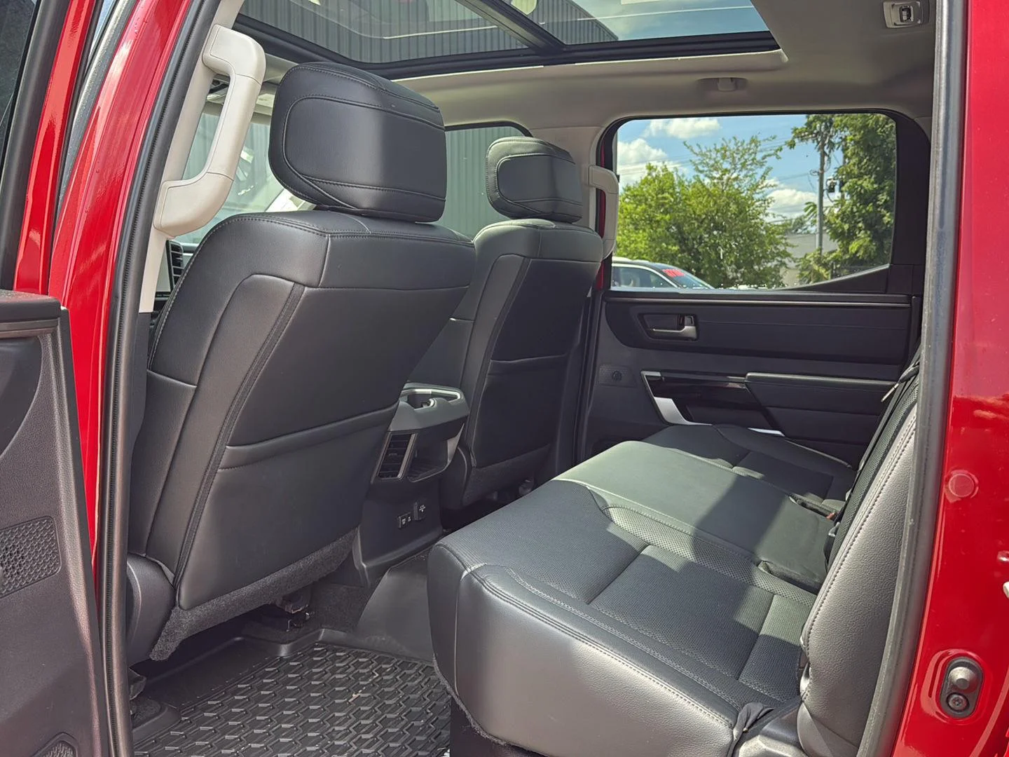 Used 2023  Toyota Limited Hybrid image 10